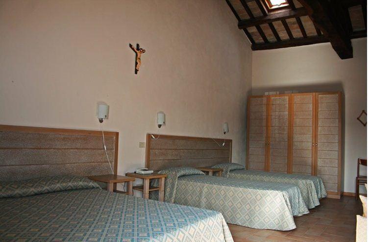 スポレート Casa Religiosa Di Ospitalita San Ponziano Bed & Breakfast エクステリア 写真